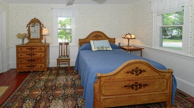 Welcome to the beautifully maintained historic farmhouse you - photo 25