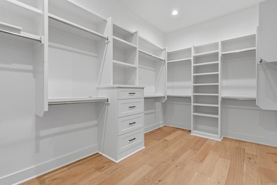 Discover luxury lake area living in the highly sought after - photo 26