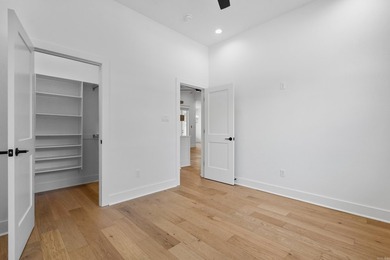 Discover luxury lake area living in the highly sought after - photo 28