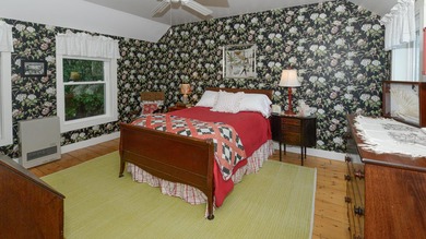 Welcome to the beautifully maintained historic farmhouse you - photo 34