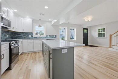 Set in a desirable Riverside location just moments from Crescent - photo 14