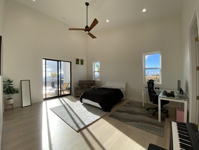 A newly completed 2023 Custom home in the prestigious Kula Io - photo 15