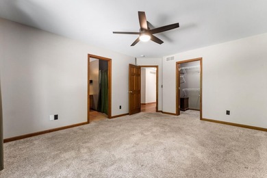 Move-In Ready Updated Home in Valparaiso Near Flint Lake with - photo 16
