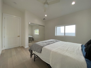 A newly completed 2023 Custom home in the prestigious Kula Io - photo 17