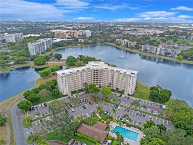 (private lake, pond, creek) Condo For Sale in Pompano Beach Florida