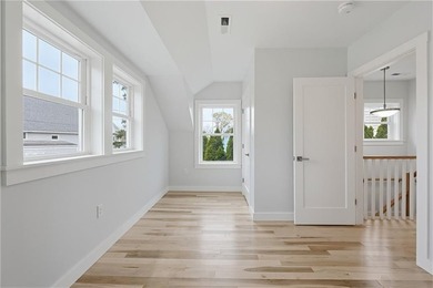Set in a desirable Riverside location just moments from Crescent - photo 23