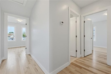 Set in a desirable Riverside location just moments from Crescent - photo 32