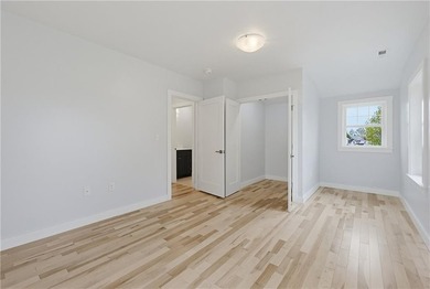 Set in a desirable Riverside location just moments from Crescent - photo 40