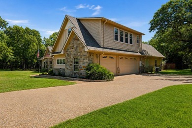 Welcome to life on Lake Athens! Nestled in the highly - photo 2