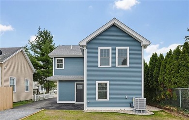 Set in a desirable Riverside location just moments from Crescent - photo 46