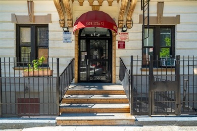 Beautifully maintained HDFC cooperative in the heart of - photo 1