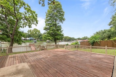 Lake Home For Sale in Gun Barrel City, Texas
