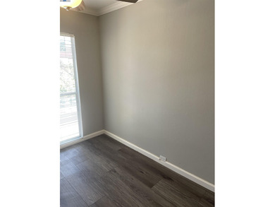 Welcome to your charming 1-bedroom, 1-bath condo located in the