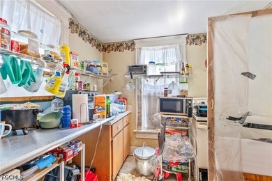 Welcome to this inviting single-story home offering a - photo 14