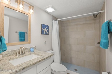 OWNER MOTIVATED! BRING OFFERS! Rare opportunity to own the only - photo 17