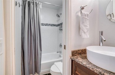 Location! Location! Location! This 1,100 sq ft, fully remodeled - photo 21
