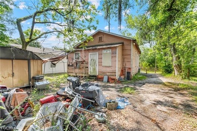Welcome to this inviting single-story home offering a - photo 22