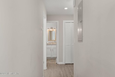 OWNER MOTIVATED! BRING OFFERS! Rare opportunity to own the only - photo 29