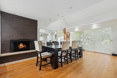 Welcome to your dream waterfront retreat! This beautifully - photo 6