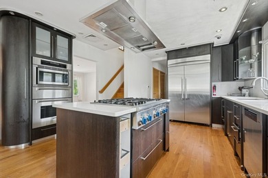 Welcome to your dream waterfront retreat! This beautifully - photo 8