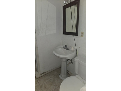 INVESTMENT OPPORTUNITY!! Main house is 4 Bedrooms and 1 Bath and - photo 14