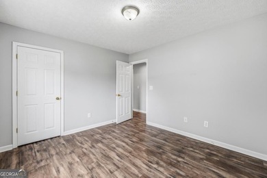 Nestled in a highly desirable area near beautiful Lake Oconee - photo 21
