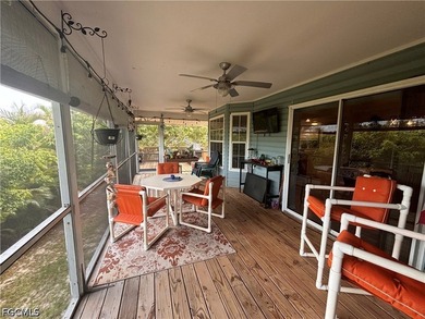 Elevated two Story piling home with over 1,700 sq ft under air - photo 22
