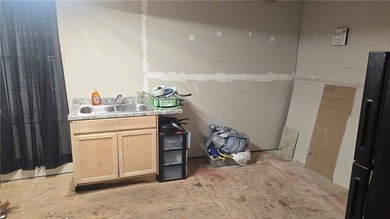 INVESTMENT OPPORTUNITY!! Main house is 4 Bedrooms and 1 Bath and - photo 28