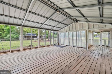 Nestled in a highly desirable area near beautiful Lake Oconee - photo 31