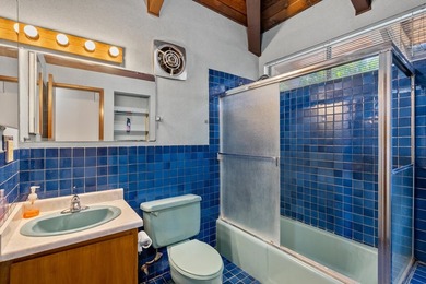 Privately positioned in Maui Meadows, 505 Ho'ohalahala offers - photo 42