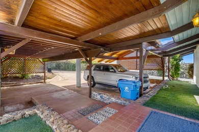 Privately positioned in Maui Meadows, 505 Ho'ohalahala offers - photo 48