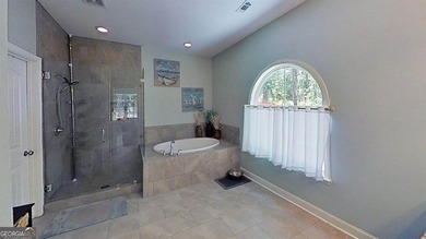 Feel right at home with this beautiful 3,000+ sqft home which - photo 10
