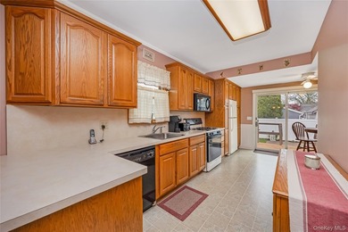 Move In Ready Home In The Desirable Oceanside School District! - photo 10