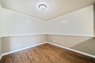Welcome to this beautifully updated 3-bedroom, 2-bath home - photo 11