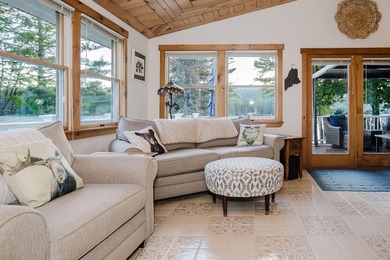 Charming Year-Round Waterfront Retreat on Brettuns Pond! - photo 11