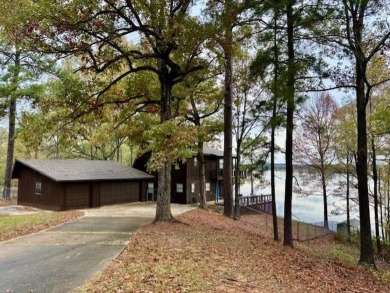 Lake Home For Sale in Zwolle, Louisiana