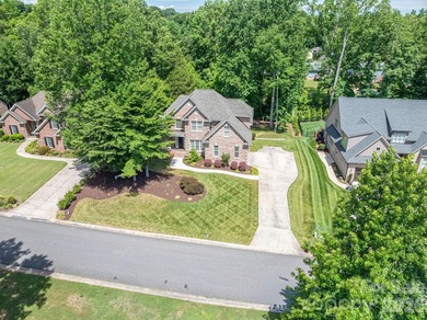 Reduced! Welcome to 4017 Foxes Trail! This Beautifully - photo 2