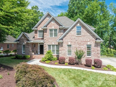 Reduced! Welcome to 4017 Foxes Trail! This Beautifully - photo 3