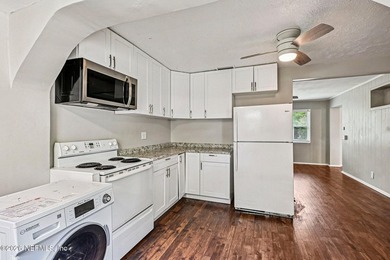 Come check out this four-bedroom, one-bathroom home is move-in - photo 15