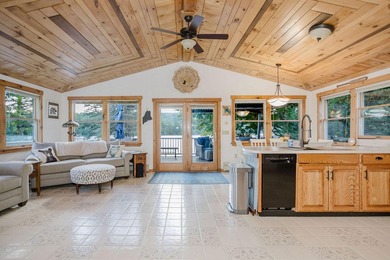 Charming Year-Round Waterfront Retreat on Brettuns Pond! - photo 16