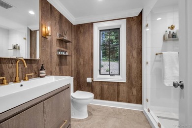 Nestled within Roslyn's historic Sinclair Martin enclave, this - photo 17