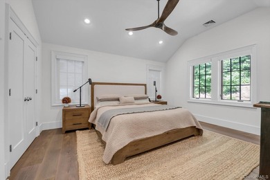 Nestled within Roslyn's historic Sinclair Martin enclave, this - photo 18