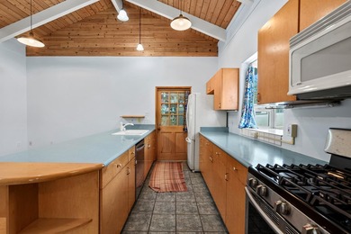 3330 Kehala Drive presents a unique opportunity in Maui Meadows - photo 18
