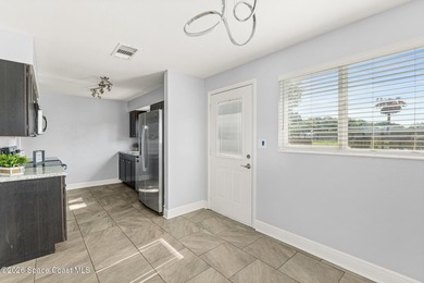 TRI LEVEL HOME on .26 of an acre! 3 Bedroom 2 bath with Living - photo 21