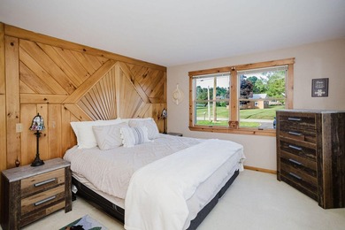 Charming Year-Round Waterfront Retreat on Brettuns Pond! - photo 24
