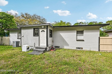 Come check out this four-bedroom, one-bathroom home is move-in - photo 32