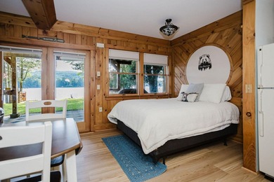 Charming Year-Round Waterfront Retreat on Brettuns Pond! - photo 33