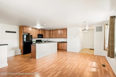 Exceptional investment opportunity to own a beautifully - photo 6