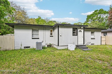 Come check out this four-bedroom, one-bathroom home is move-in - photo 37