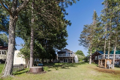 Charming Year-Round Waterfront Retreat on Brettuns Pond! - photo 47
